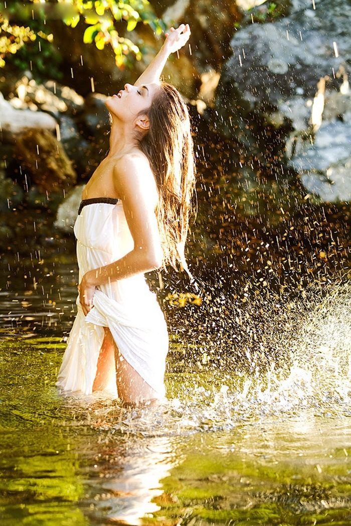 Marie Avgeropoulos in Qinhuangdao