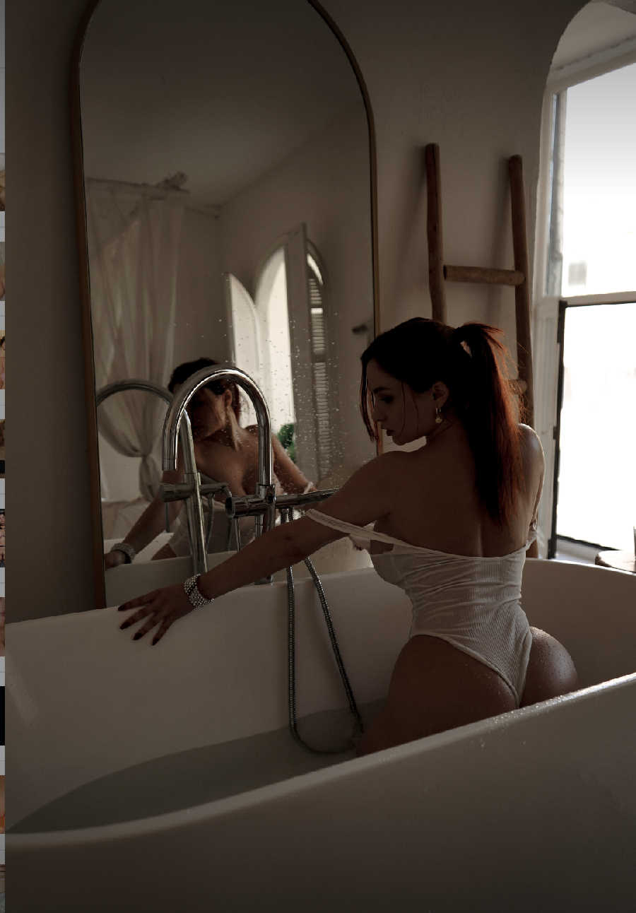 A playful frame from Miranda Faith nude — online in Qinhuangdao