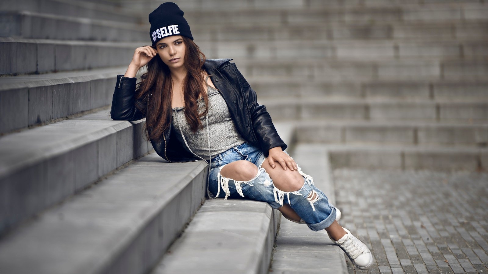 Sassy girls in Qinhuangdao