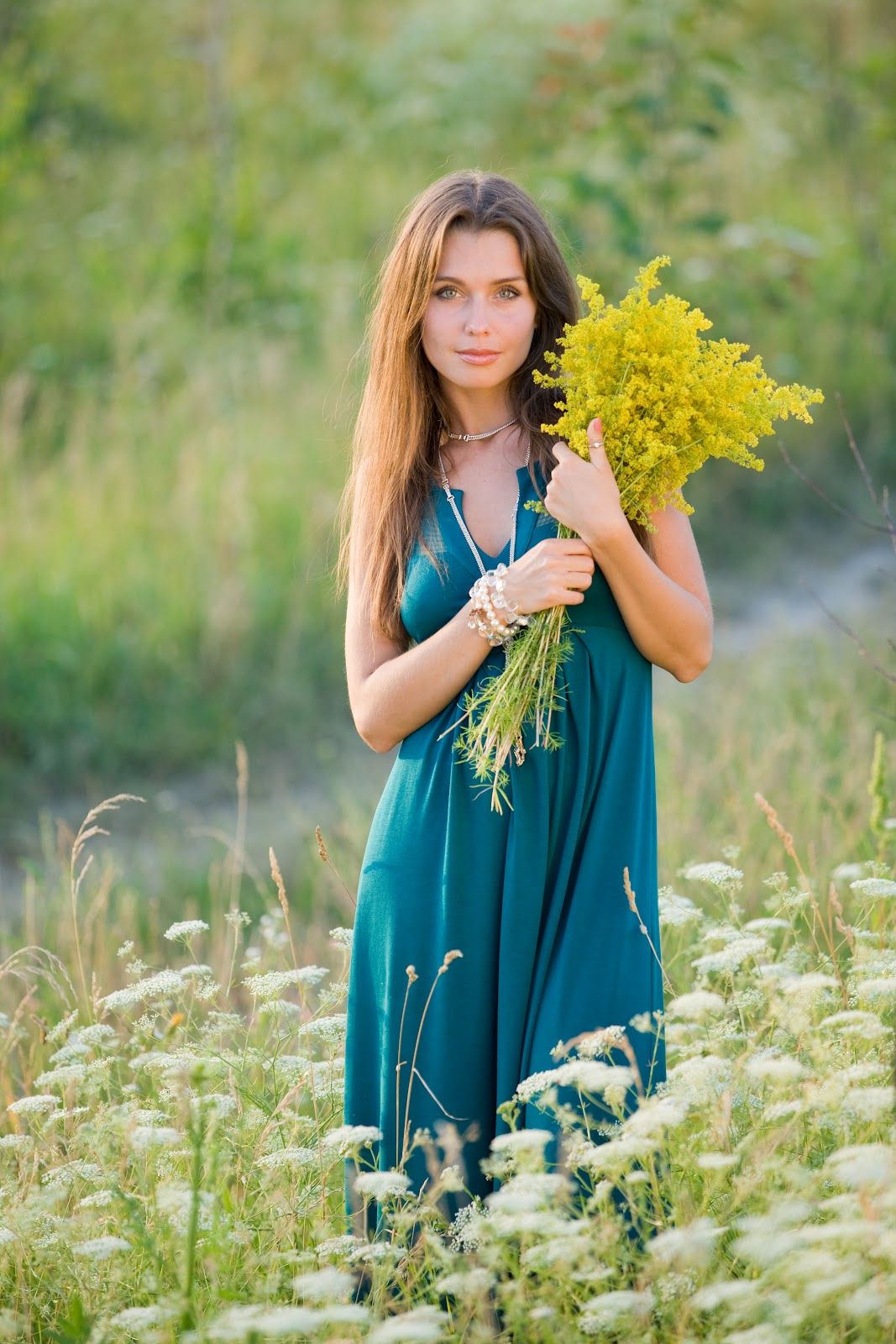 Slavic women in Qinhuangdao